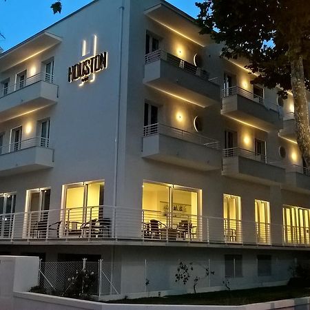 Hotel Houston Римини Екстериор снимка